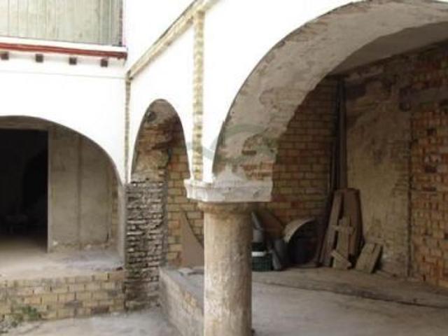 Casa en venta en El Coronil, Andalucía