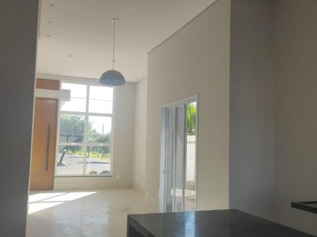 Casa venda em Holambra