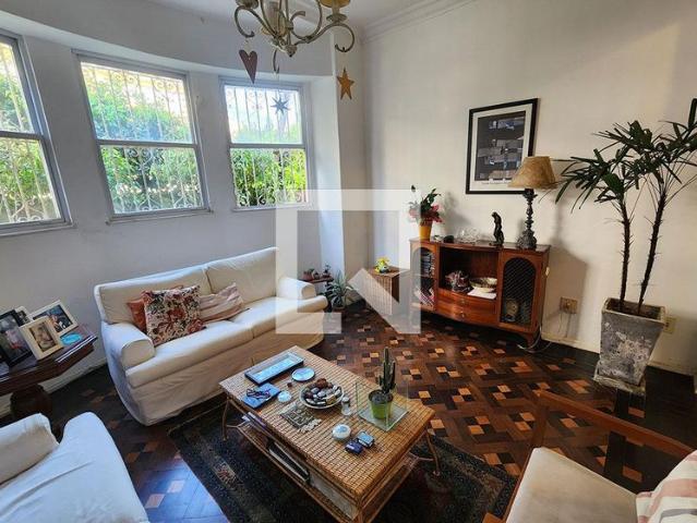 Casa aluguel em Região Geográfica Imediata do Rio de Janeiro, Região Metropolitana do Rio de Janeiro