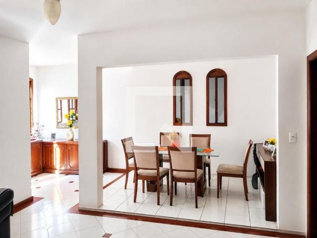 Casa aluguel em Região Geográfica Imediata do Rio de Janeiro, Região Metropolitana do Rio de Janeiro