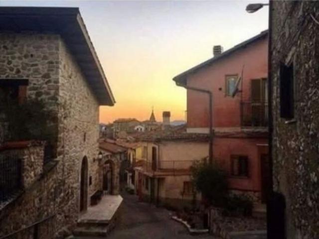 Appartamento in affitto a Pescorocchiano, Lazio