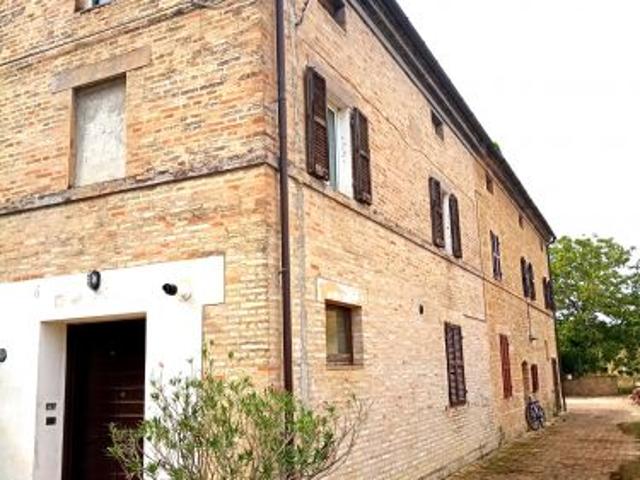 Appartamento in affitto a Contrada Chiaravalle, Marche