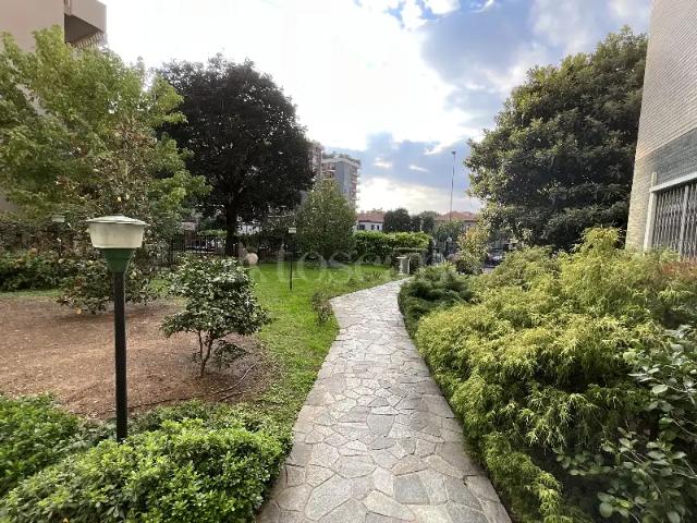 Villa Indipendente in affitto a Greco, Milano