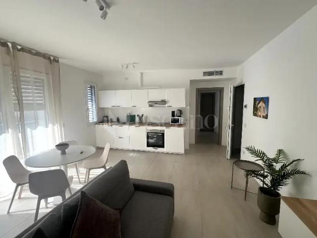 Villa Indipendente in affitto a Roncate, Como