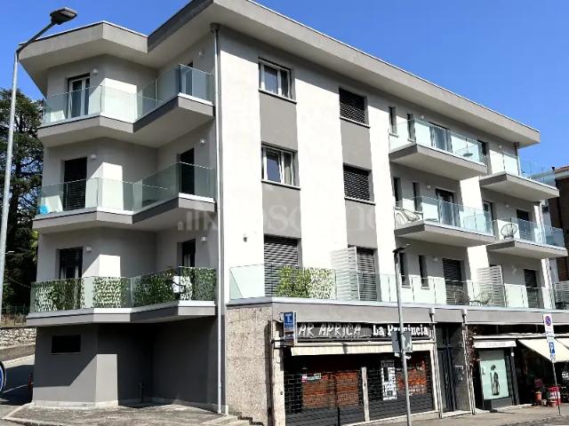 Villa Indipendente in affitto a Roncate, Como