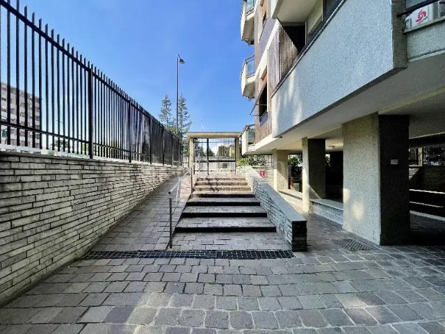 Villa Indipendente in affitto a Lorenteggio, Milano