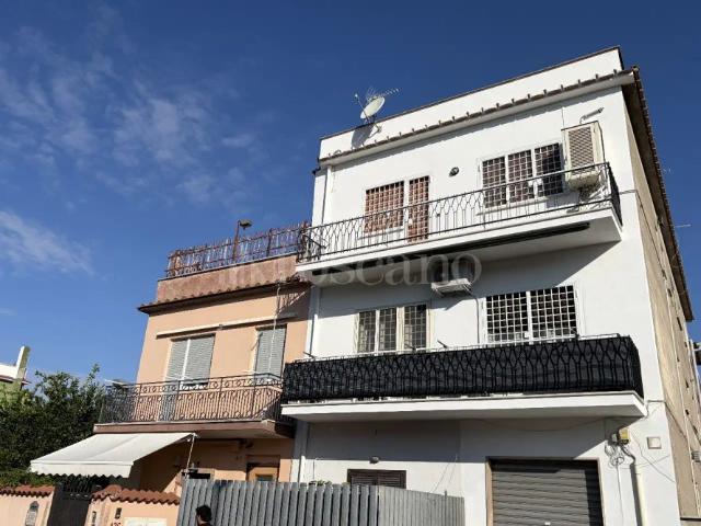 Appartamento in affitto a Municipio Roma X, Roma Capitale