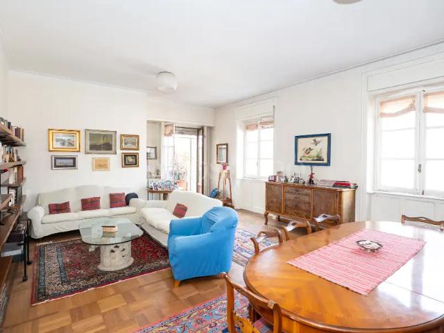 Villa Indipendente in affitto a De Angeli - Monte Rosa, Milano
