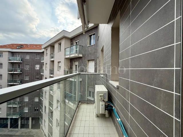 Appartamento in affitto a Municipio 7, Milano