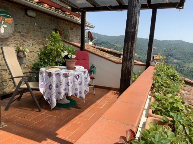 Villa Indipendente in vendita a Uzzano E Castello, Toscana