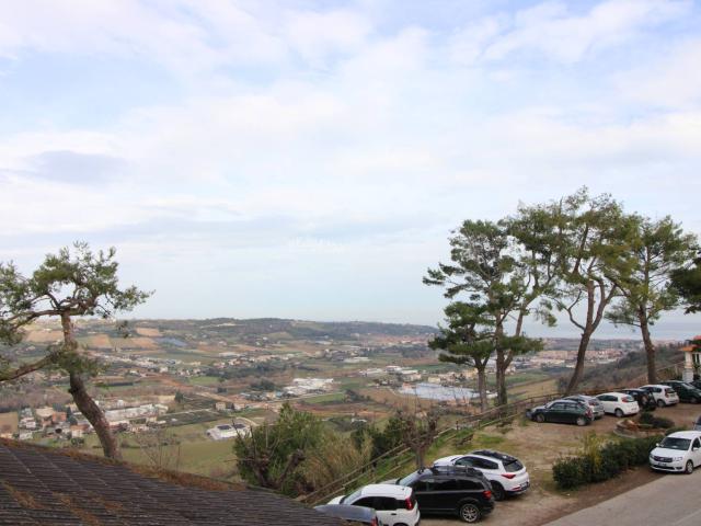 Villa Indipendente in vendita a Marche, Fermo