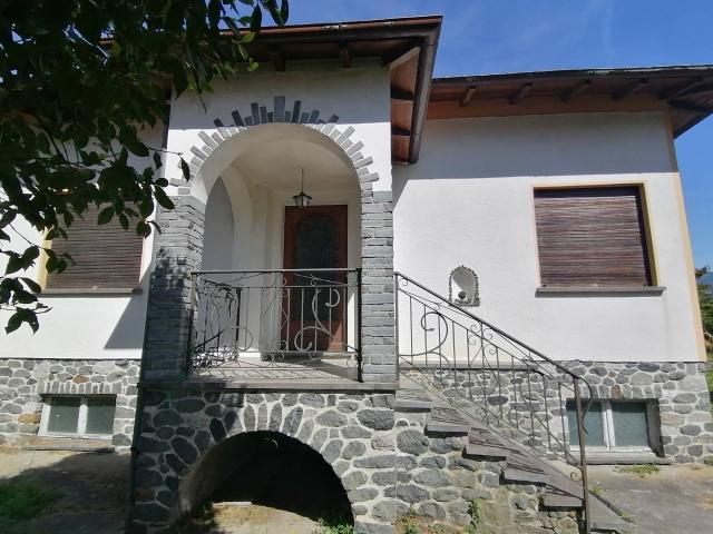 Villa Indipendente in vendita a Sant'Agata, Piemonte