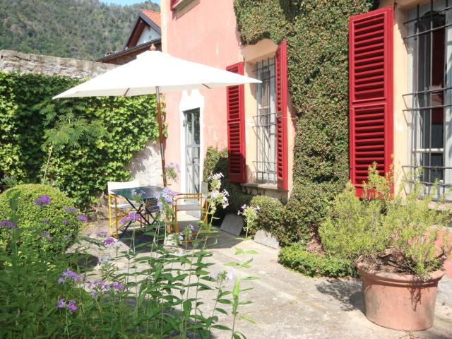 Villa Indipendente in vendita a Traffiume, Piemonte
