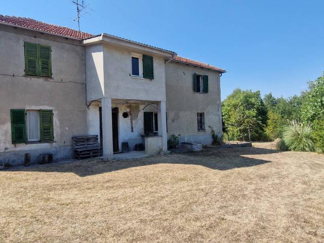 Villa Indipendente in vendita a Dego, Liguria