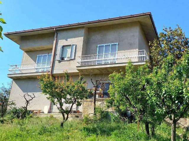 Villa Indipendente in vendita a Marche, Fermo