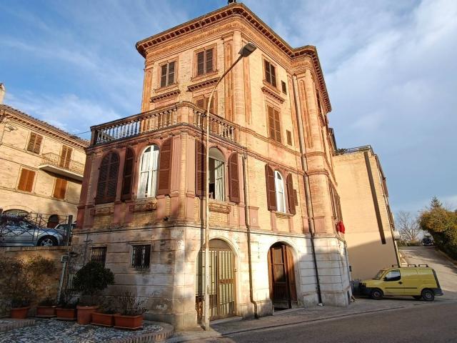 Villa Indipendente in vendita a Marche, Fermo