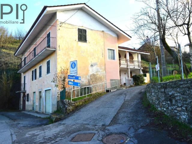 Villa Indipendente in vendita a Piana Crixia, Liguria