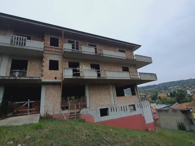 Villa Indipendente in vendita a Ponterotto, Marche