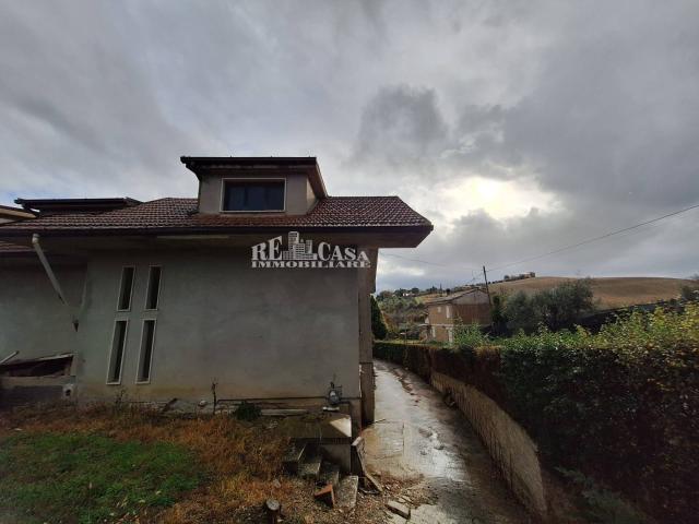 Villa Indipendente in vendita a Marche, Ascoli Piceno
