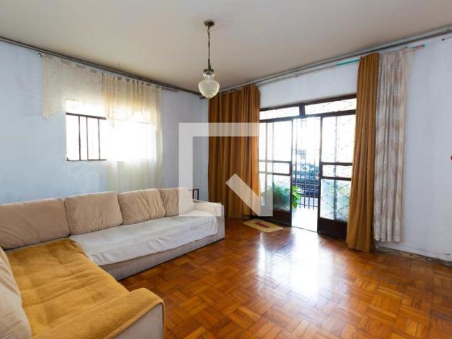 Casa aluguel em Região Geográfica Imediata de Belo Horizonte, Região Metropolitana de Belo Horizonte