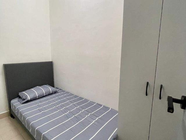 Room for rent in Petaling, Damansara Damai