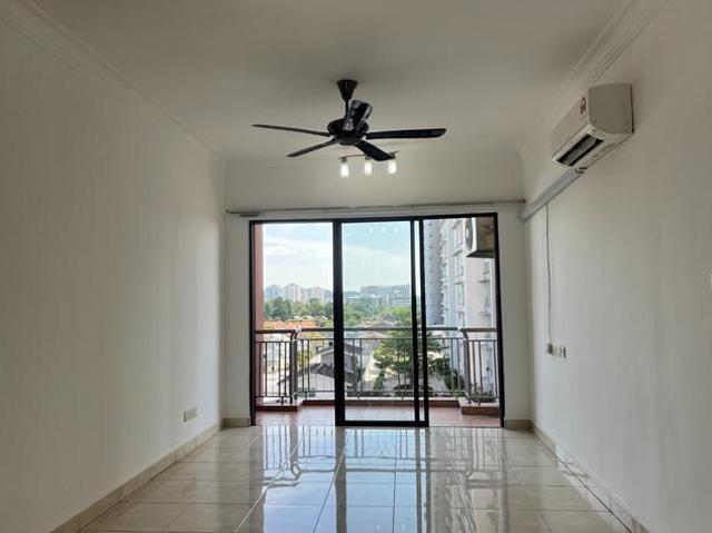 Condominium for sale in Petaling, Damansara Damai