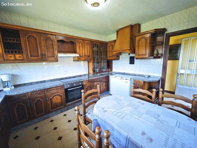 Casa en venta en Doso, Ferrol