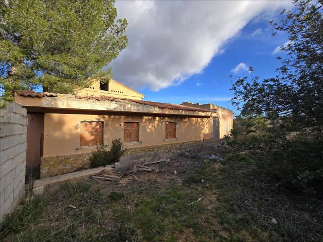 Casa en venta en Alborache, València / Valencia