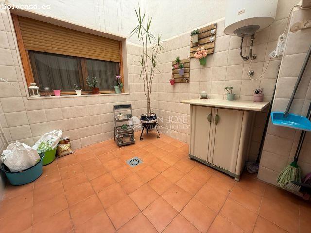 Casa en venta en el Vinalopó Mitjà / El Vinalopó Medio, Valencia