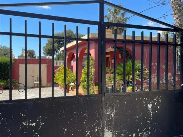 Casa en venta en el Camp de Túria, Valencia