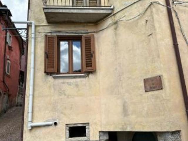 Villa Indipendente in vendita a Miranda, Molise