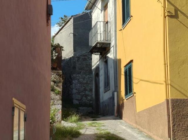 Villa Indipendente in vendita a Colli A Volturno, Molise