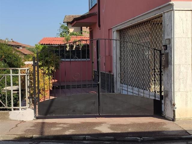 Casa in vendita a Palestro, Pavia