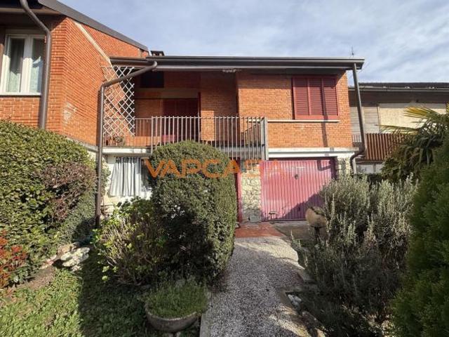 Villa Indipendente in vendita a Calcio, Bergamo