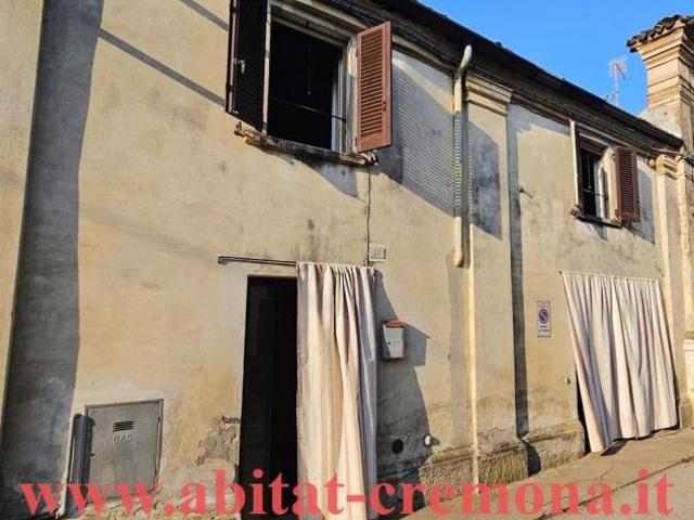 Villa Indipendente in vendita a Paderno Ponchielli, Lombardia