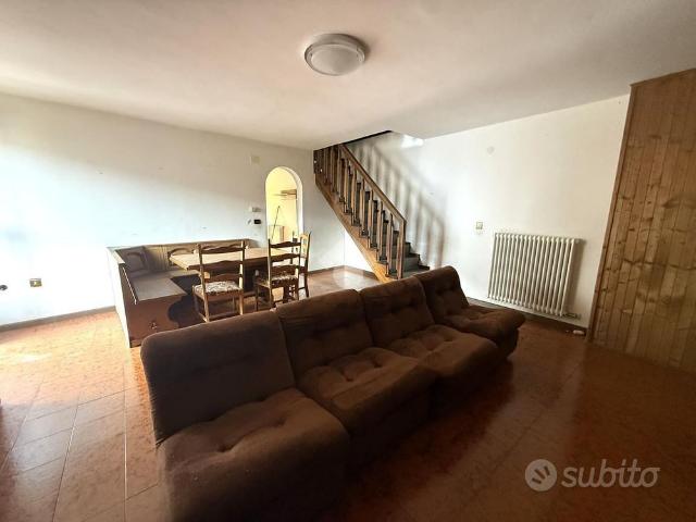 Villa Indipendente in affitto a Faver, Altavalle
