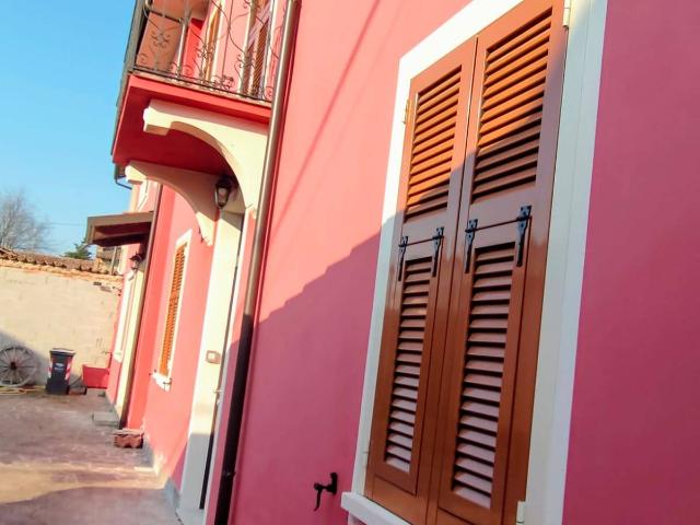 Villa Indipendente in affitto a Piemonte, Alessandria