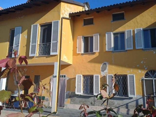 Villa Indipendente in vendita a Piemonte, Vercelli
