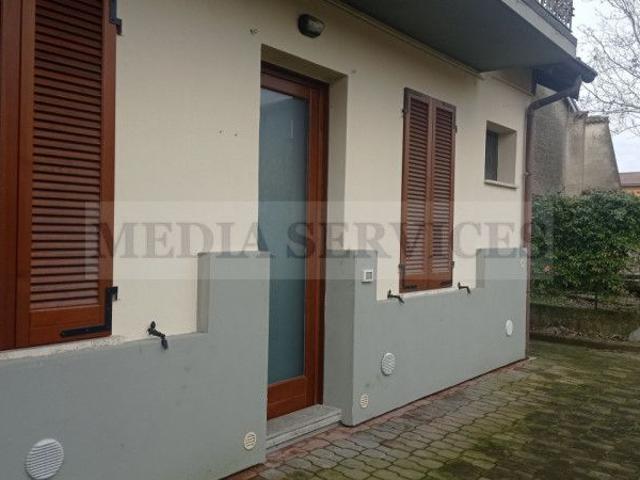 Villa Indipendente in affitto a Tromello, Lombardia