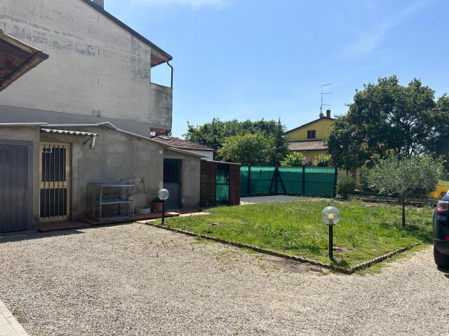 Villa Indipendente in affitto a Palazzo Del Pero, Toscana