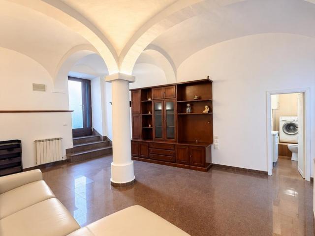 Villa Indipendente in affitto a Signa, Firenze