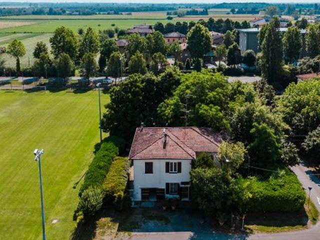 Villa Indipendente in vendita a Unione delle Terre d'Argine, Carpi