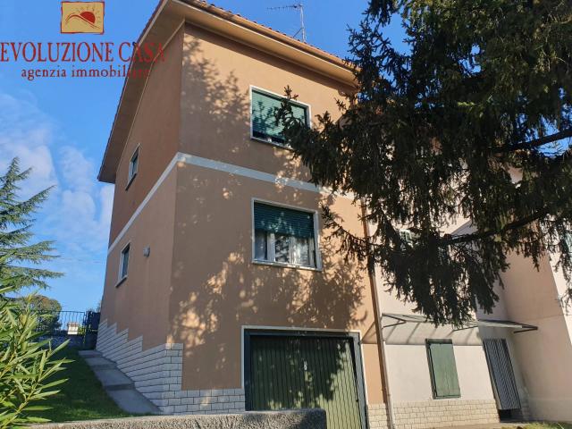 Villa Indipendente in vendita a Gradisca D'isonzo, Friuli-Venezia Giulia