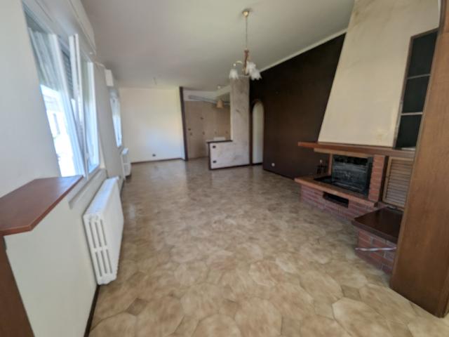 Villa Indipendente in affitto a C. Gavazzola, Stradella