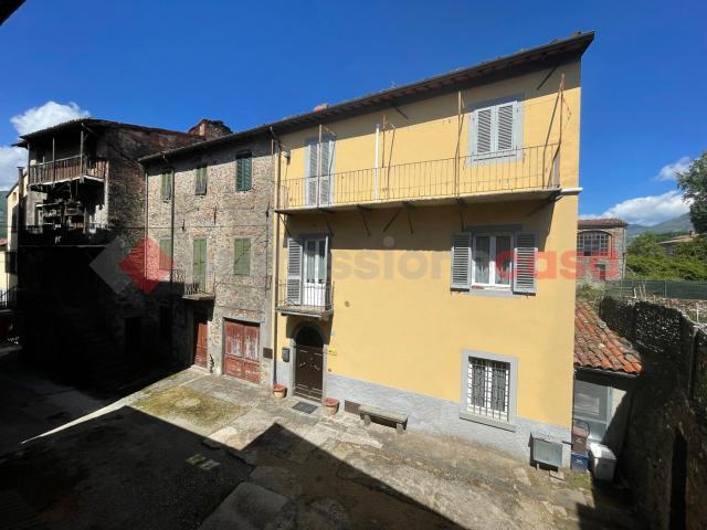 Villa Indipendente in vendita a Unione Comuni Garfagnana, Pieve Fosciana
