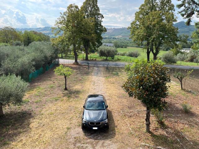 Villa Indipendente in vendita a Brecciarolo, Marche