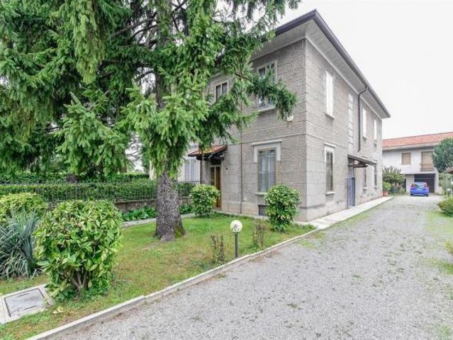 Villa Indipendente in vendita a Meda, Lombardia