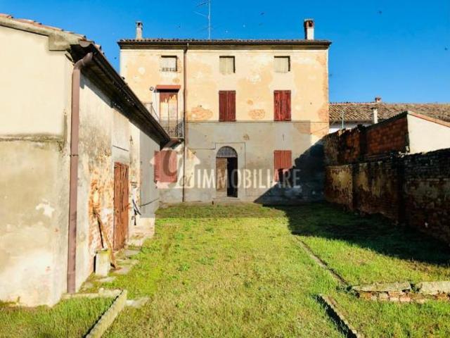 Villa Indipendente in vendita a Scandolara Ravara, Lombardia