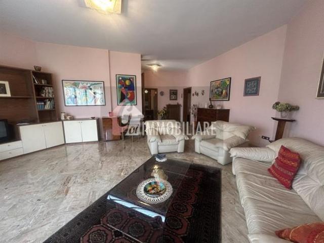 Villa Indipendente in vendita a Casalmaggiore, Lombardia