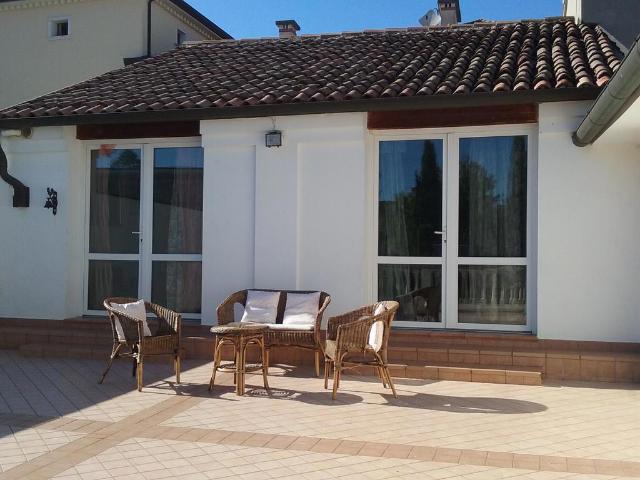 Villa Indipendente in vendita a Borgo Dolomiti, Adria